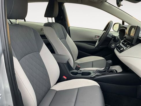 Used 2024 Toyota Corolla LE image 17