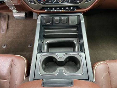 Used 2015 Chevrolet Silverado 2500 High Country w/ Duramax Plus Package image 25