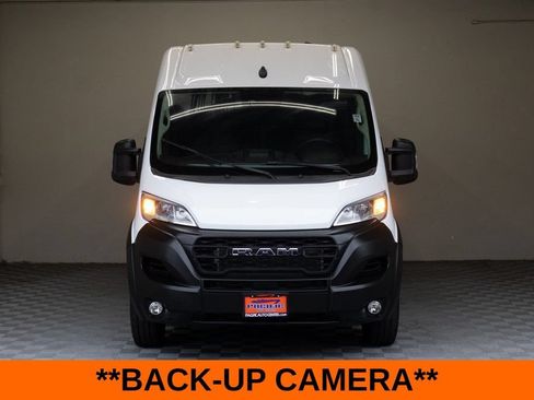 Used 2025 RAM ProMaster 2500 w/ Convenience Group FWD image 4