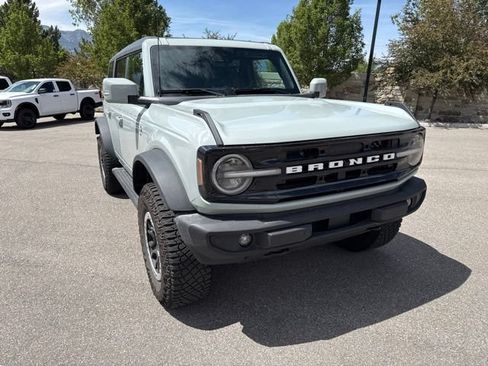 Used 2024 Ford Bronco Outer Banks w/ Sasquatch Package AWD/4WD image 16
