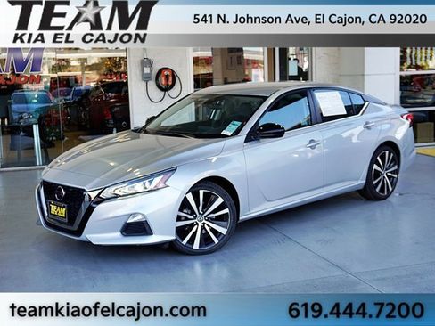 Used 2021 Nissan Altima 2.5 SR image 1
