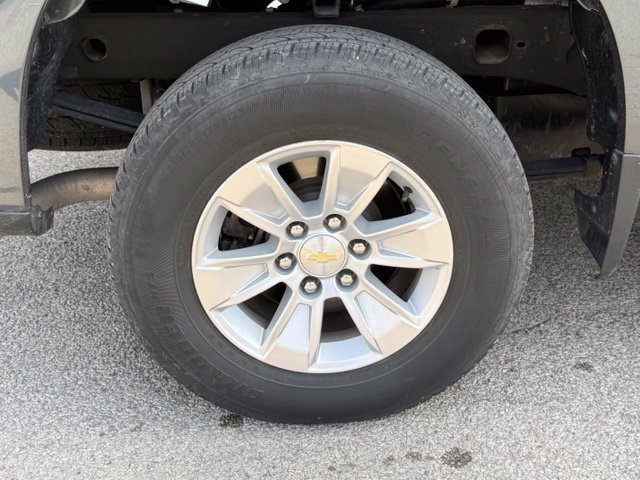 Used 2021 Chevrolet Silverado 1500 LT AWD/4WD image 16