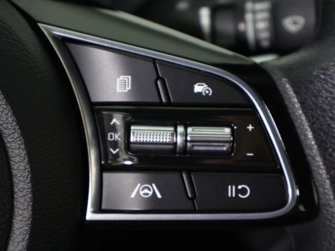 Used 2023 Kia Forte LXS w/ LXS Technology Package image 39