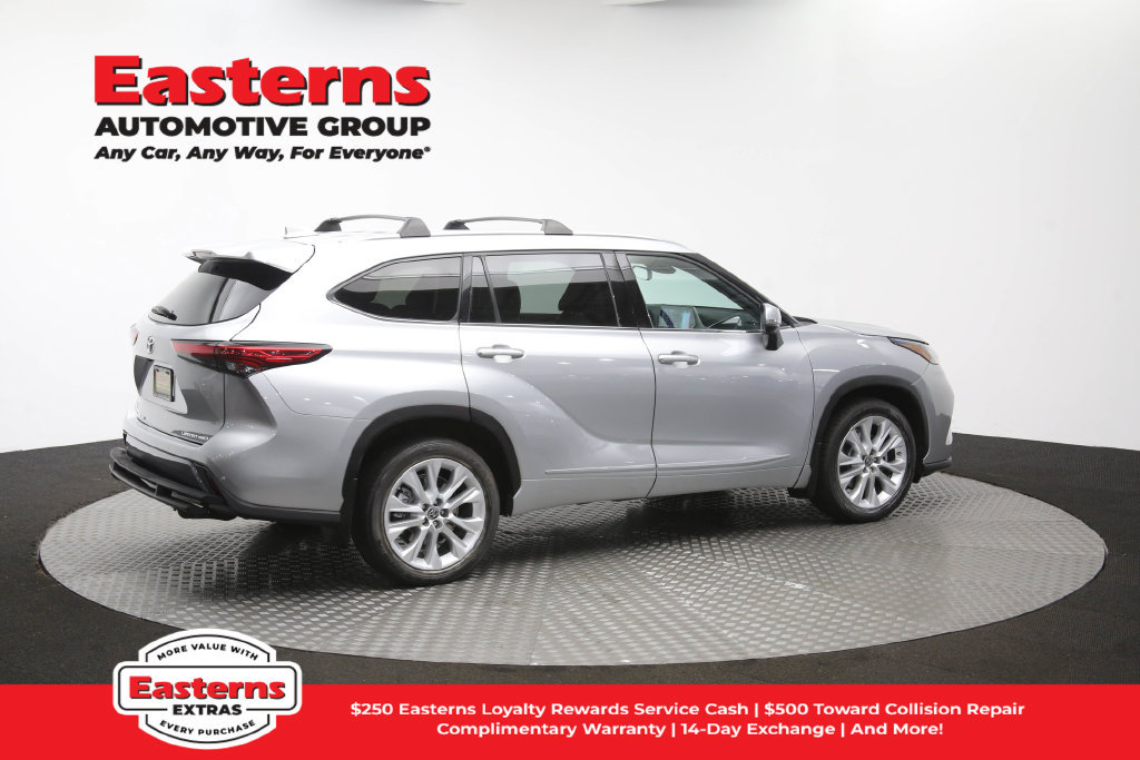 Used 2021 Toyota Highlander Limited AWD/4WD image 48