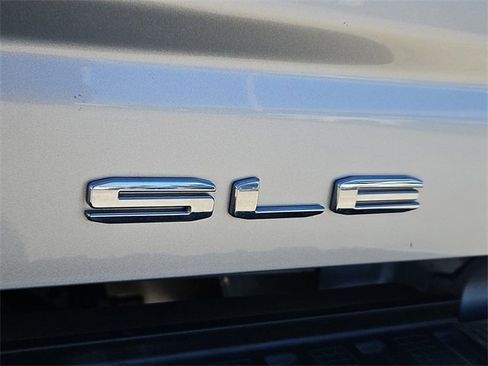 Used 2020 GMC Sierra 2500 SLE w/ SLE Value Package; image 9