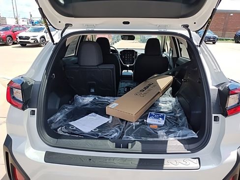 Used 2025 Subaru Crosstrek 2.0i Premium image 42