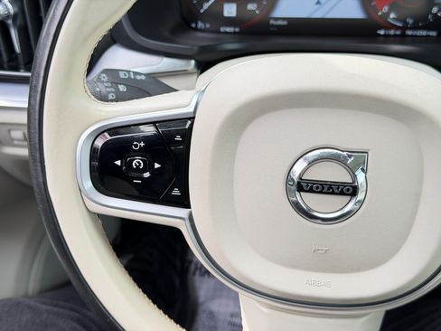 Used 2020 Volvo S60 T5 Momentum w/ Protection Package image 70