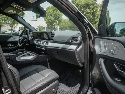 Certified 2025 Mercedes-Benz GLS 450 4MATIC image 27