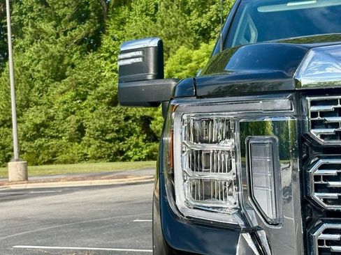 Used 2020 GMC Sierra 2500 Denali w/ Denali Ultimate Package AWD/4WD image 13