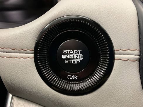 Used 2022 Jeep Compass Limited w/ Elite Group image 23