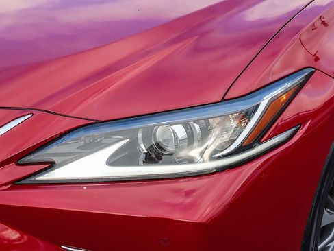 Certified 2021 Lexus ES 350 w/ Premium Package image 7