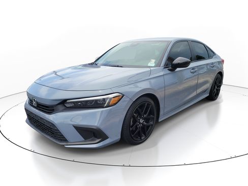 Used 2022 Honda Civic Sport image 3