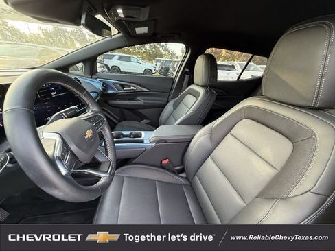Used 2024 Chevrolet Equinox EV LT FWD image 8