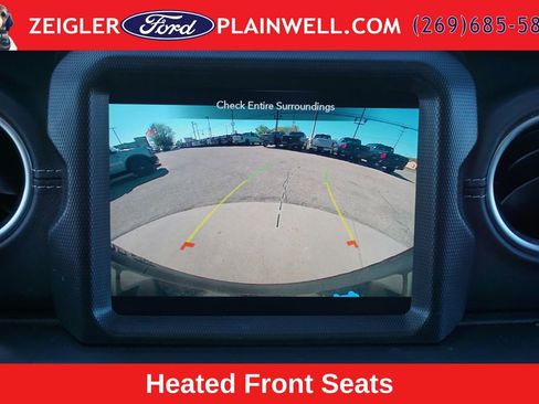 Used 2023 Jeep Wrangler Unlimited Sahara w/ Cold Weather Group AWD/4WD image 17