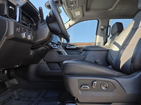 Used 2025 GMC Sierra 2500 Denali w/ Denali Reserve Package image 11
