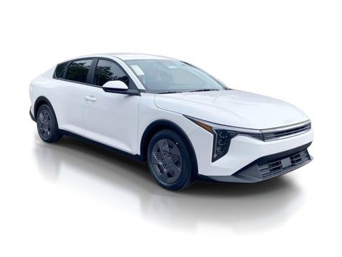 New 2025 Kia K4 FWD image 2
