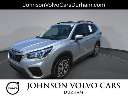 Used 2019 Subaru Forester Premium AWD/4WD image 4