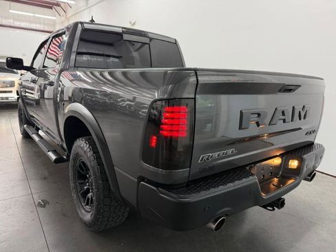 Used 2018 RAM 1500 Rebel w/ Ram 1500 Black Rebel Group AWD/4WD image 6