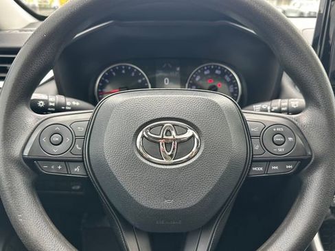 Certified 2021 Toyota RAV4 XLE w/ Convenience Package FWD image 28