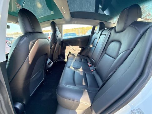 Used 2020 Tesla Model 3 Long Range image 25
