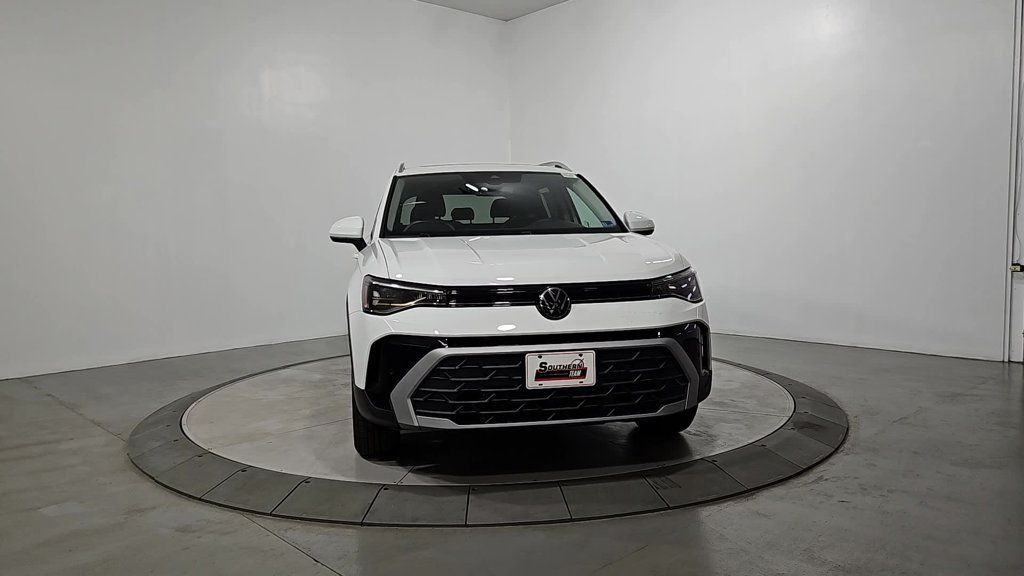 New 2026 Volkswagen Taos SE AWD/4WD image 8