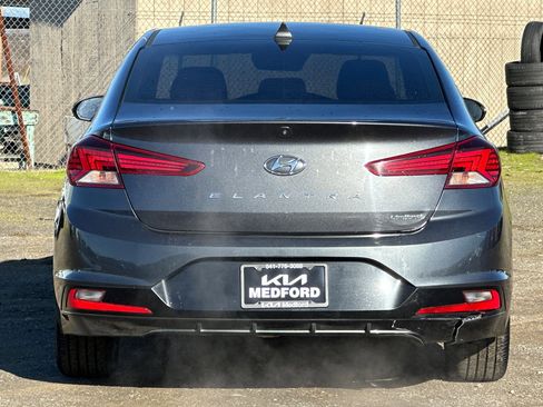 Used 2020 Hyundai Elantra Limited image 5