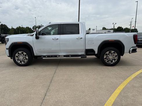 New 2026 GMC Sierra 2500 Denali w/ Denali Reserve Package AWD/4WD image 13