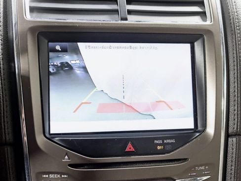 Used 2013 Lincoln MKX AWD image 20