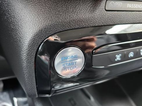 Used 2025 Ford Escape Platinum AWD/4WD image 26