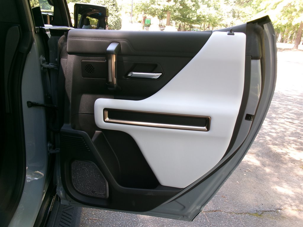 Used 2024 GMC Hummer EV 2X AWD/4WD image 22