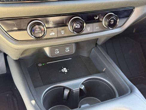 Certified 2026 Honda HR-V LX image 28