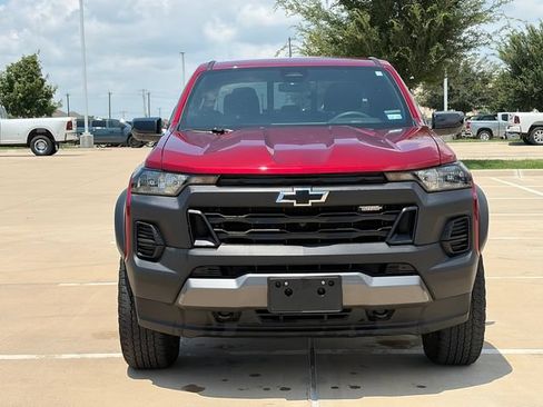 Used 2024 Chevrolet Colorado Trail Boss w/ Technology Package AWD/4WD image 2