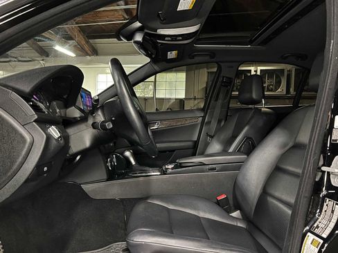 Used 2008 Mercedes-Benz C 350 Sport image 22