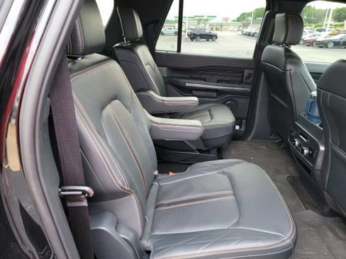 Used 2023 Ford Expedition Max Platinum AWD/4WD image 6