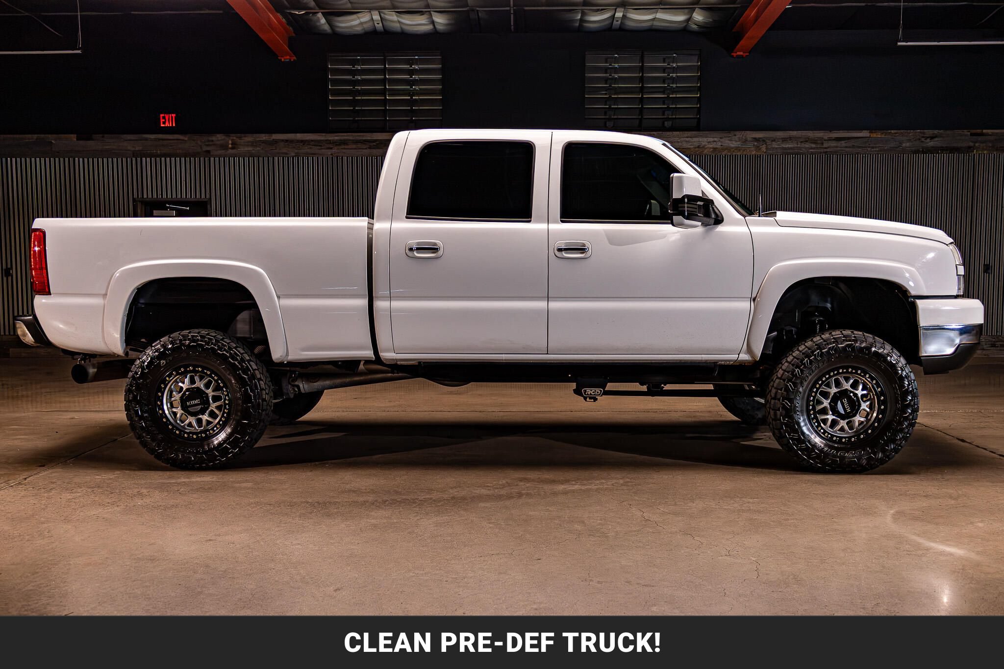 Used 2006 Chevrolet Silverado 2500 LT w/ Heavy-Duty Power Package AWD/4WD image 10