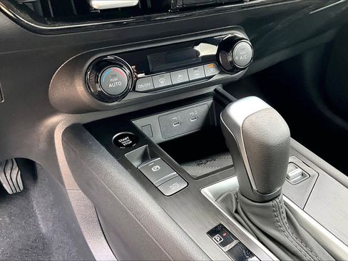 New 2026 Nissan Kicks SV w/ SV Premium Package FWD image 14