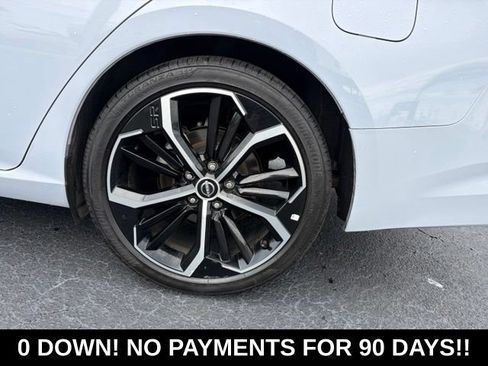 Used 2025 Nissan Altima 2.5 SR FWD image 10