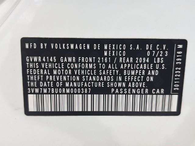 Used 2024 Volkswagen Jetta SE w/ Panoramic Sunroof Package FWD image 32