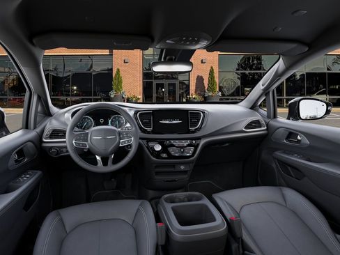 New 2026 Chrysler Voyager LX image 14