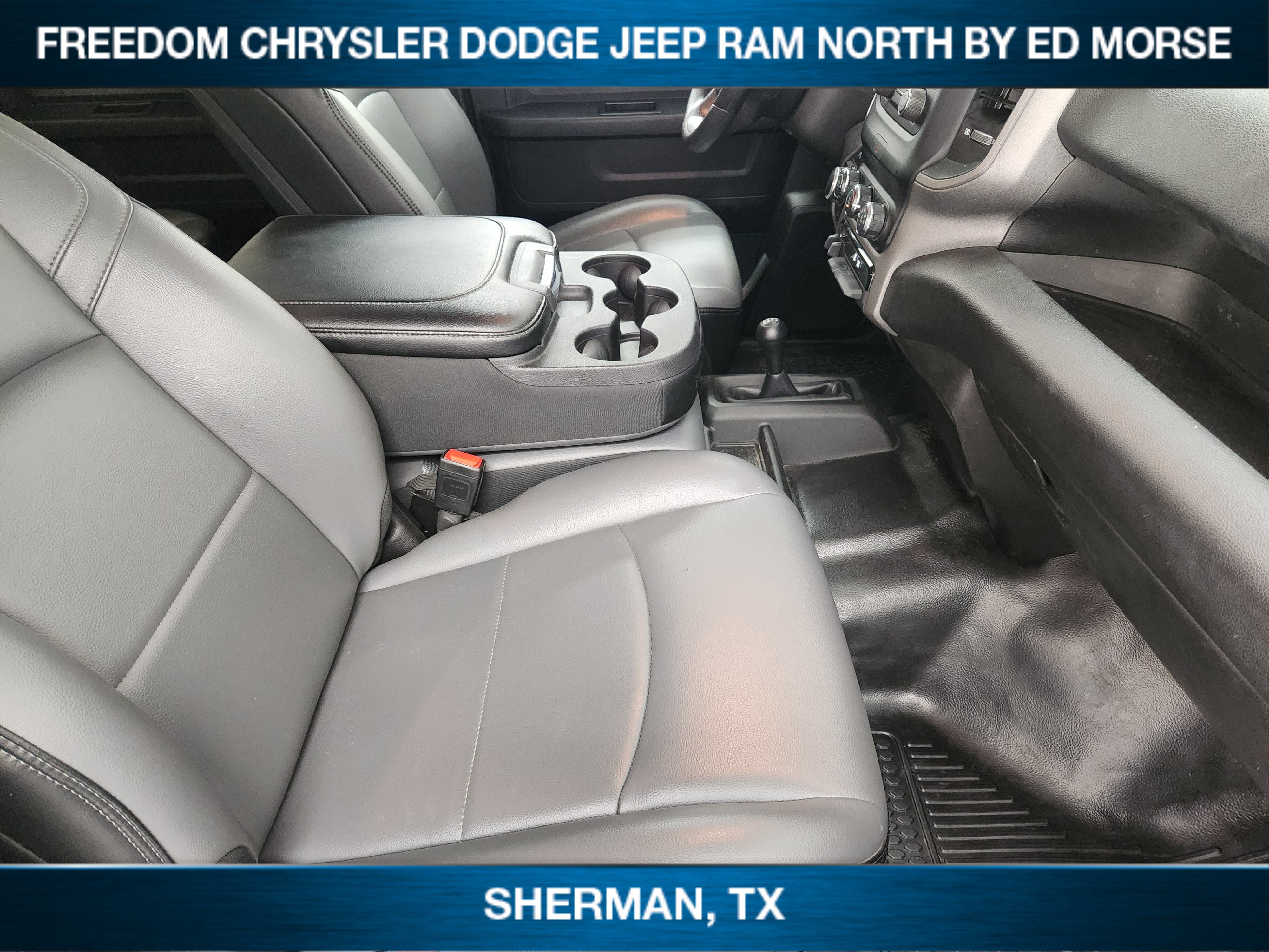Used 2024 RAM 2500 Tradesman w/ Chrome Appearance Group AWD/4WD image 9