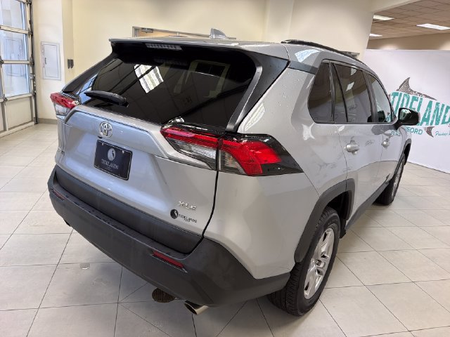 Used 2023 Toyota RAV4 XLE w/ Convenience Package FWD image 7