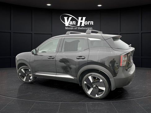 New 2026 Nissan Kicks SR w/ Cold Weather Package AWD/4WD image 3