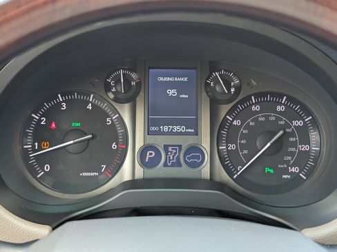 Used 2015 Lexus GX 460 w/ Premium Package AWD/4WD image 13