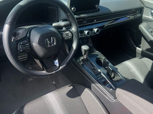Used 2024 Honda Civic Sport image 9