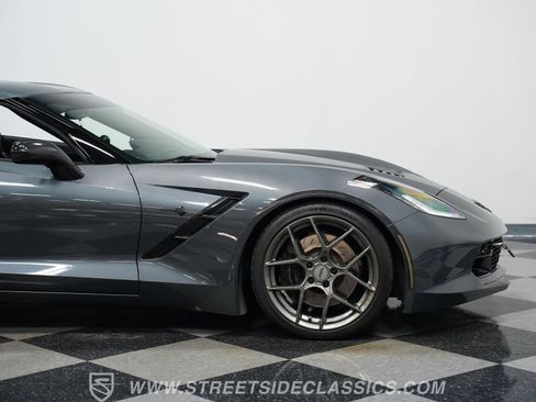 Used 2017 Chevrolet Corvette Stingray Coupe w/ Carbon Flash Badge Package image 29
