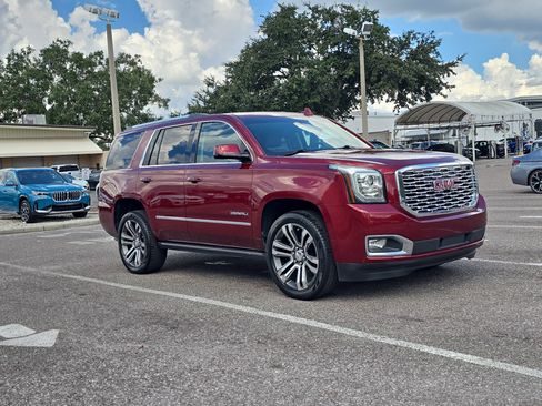 Used 2019 GMC Yukon Denali w/ Denali Ultimate Package image 2