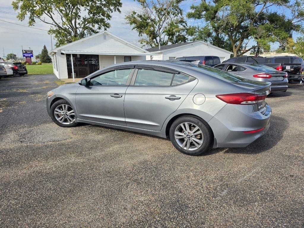 Used 2018 Hyundai Elantra SEL w/ Winter Weather Package FWD image 8