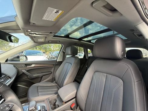 Used 2023 Audi Q5 2.0T Premium w/ Convenience Package AWD/4WD image 21