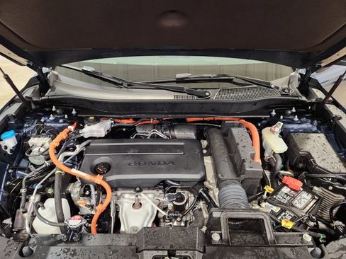 Used 2025 Honda CR-V Sport image 9