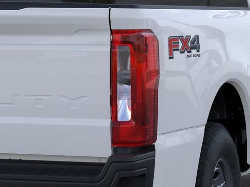 New 2026 Ford F250 XL AWD/4WD image 23